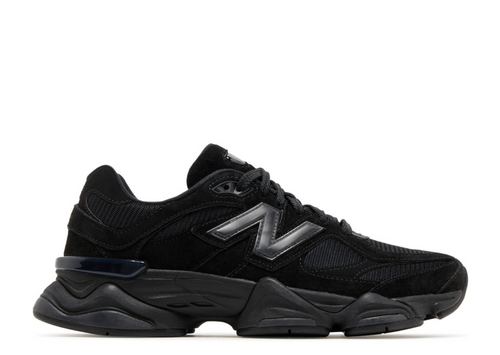 NB 9060 – Sneakers « Triple Black Suede »